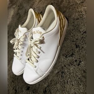 AIR JORDAN 1 CENTRE COURT MENS  SNEAKERS SIZE 11